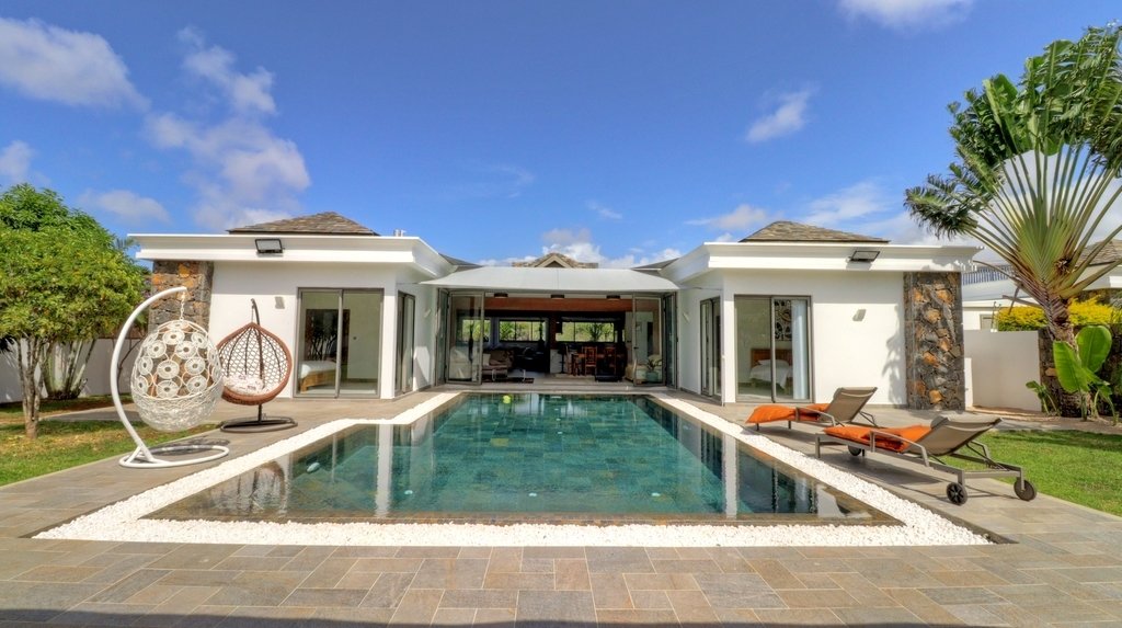 4 Bed Villa With Private In Grand Baie, Rivière Du Rempart District