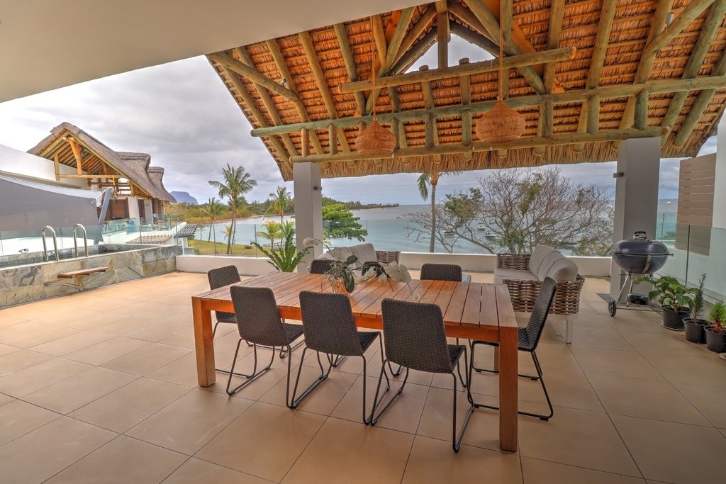 4 Bed Beachfront In Grande Riviere Noire, Rivière Noire District