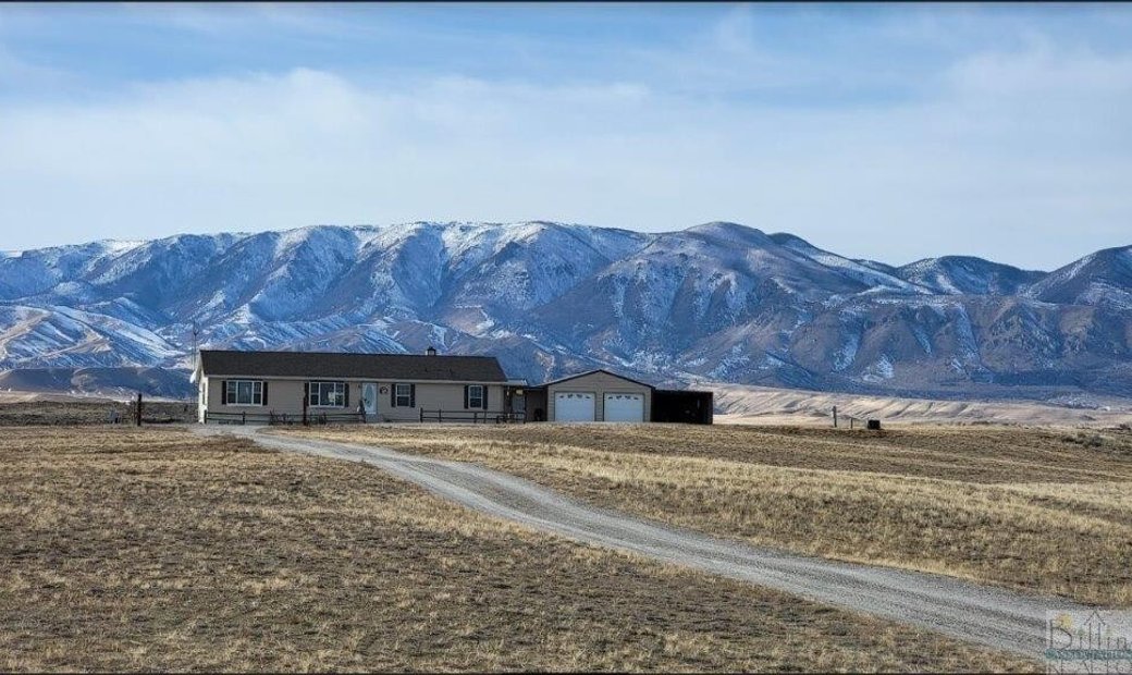 6 Bedrooms Single Family Detached In Belfry, Montana, United States For