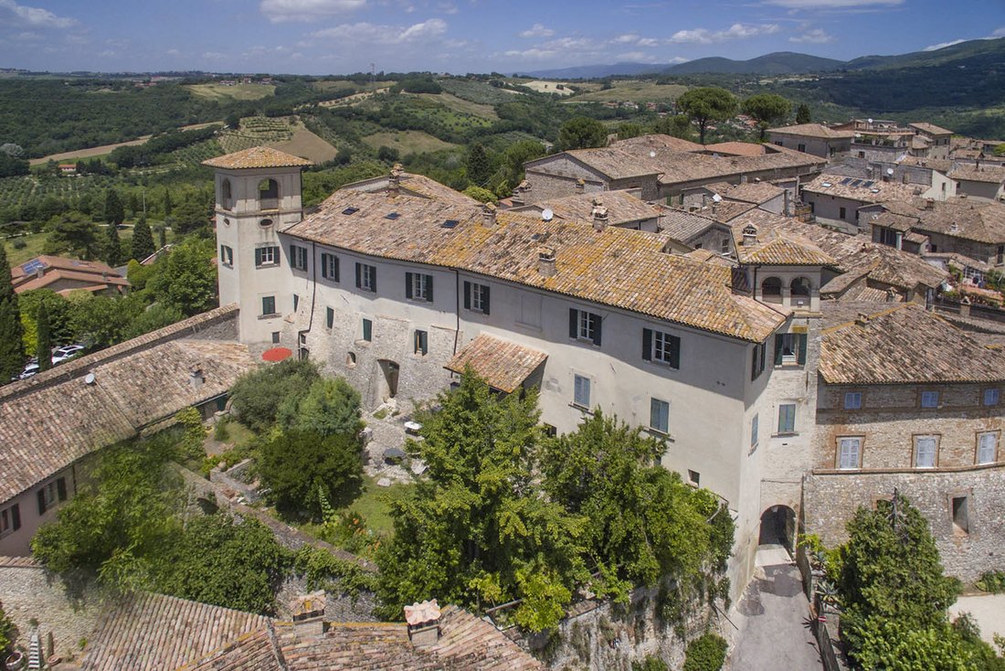 Historic Palazzo With Swimming Pool And Park In San Gemini, Umbria