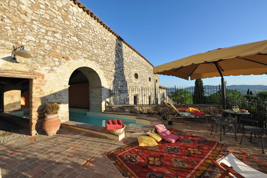 Historic Palazzo With Swimming Pool And Park In San Gemini, Umbria