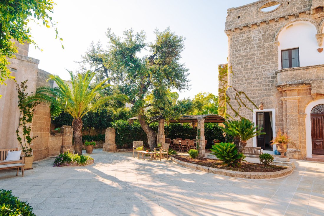 Historic Old Villa With Stunning In Santa Maria Di Leuca, Apulia, Italy For Sale (12475373)