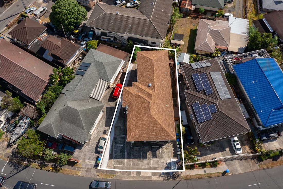 Kalihi Lower In Honolulu, Hawaii, United States For Sale (12475237)