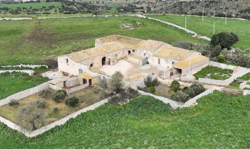 Ragusa Rustic House In Sicily, Italy For Sale (12434837)