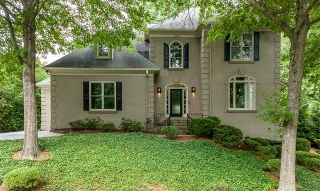 Beautifully Designed And Renovated Home In In Dunwoody, United States For Sale (12477113)