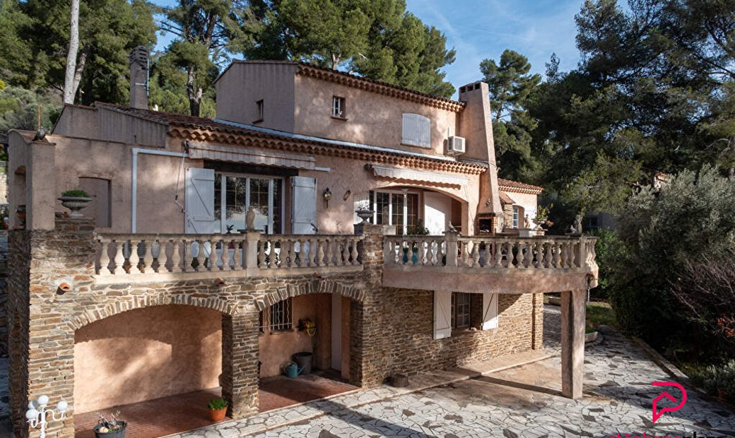 Maison Toulon 7 Pièce(s) In Toulon, Provence Alpes Côte D'azur, France For Sale (12475788)