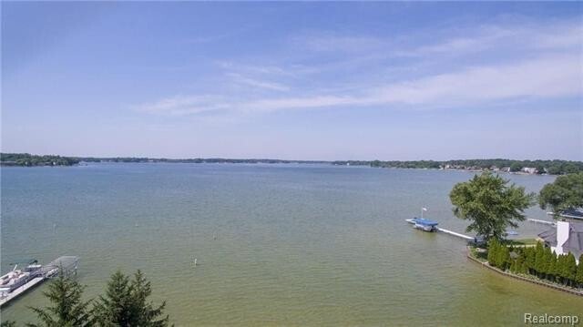 Land in Sylvan Lake, Michigan, Vereinigte Staaten 1 - 11826084