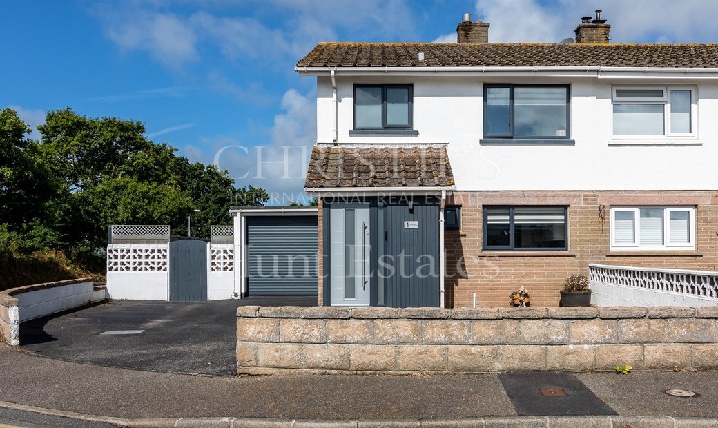 Beautifully Presented Semi Detached Home In Jersey, St Lawrence, Jersey For Sale (12085693)