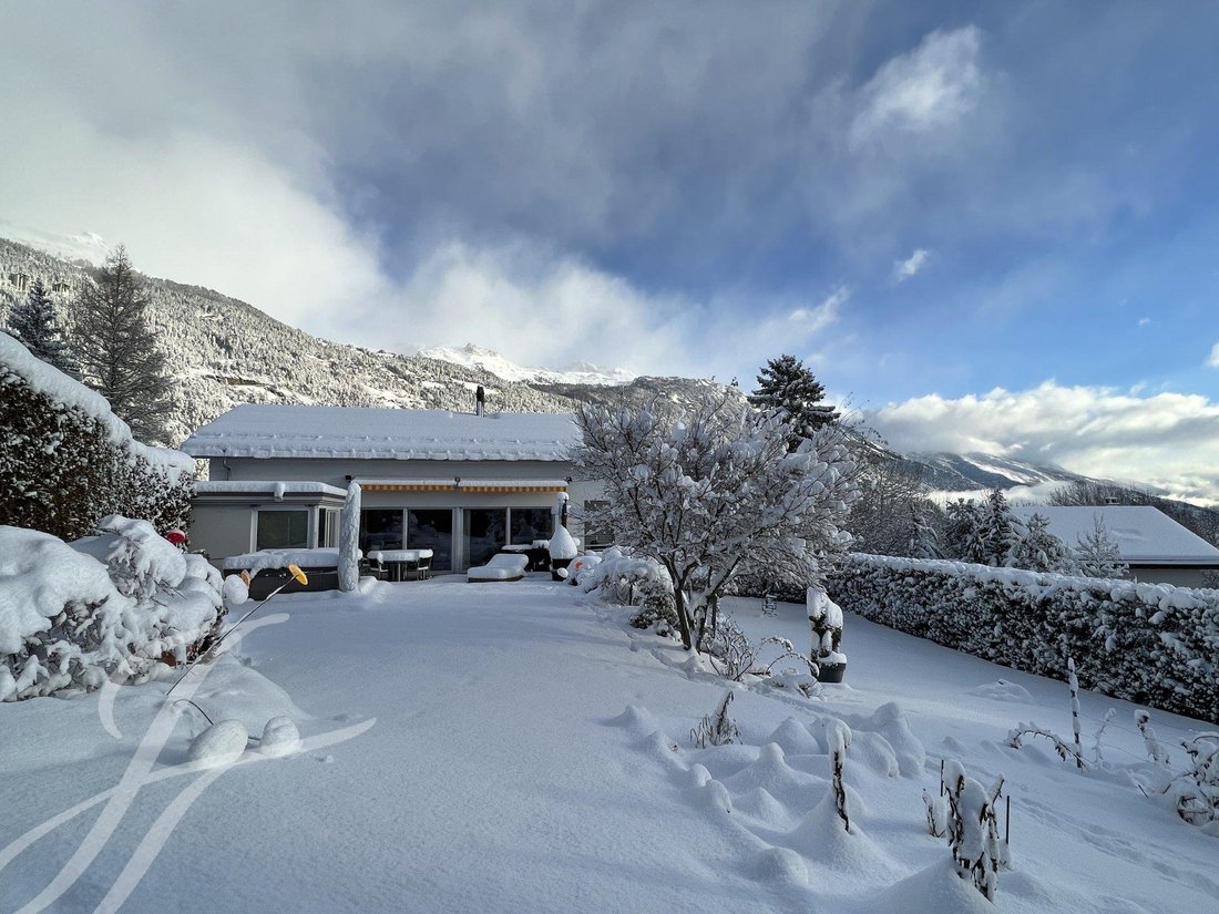 Villa in Crans-Montana, Valais, Switzerland 1 - 12306603