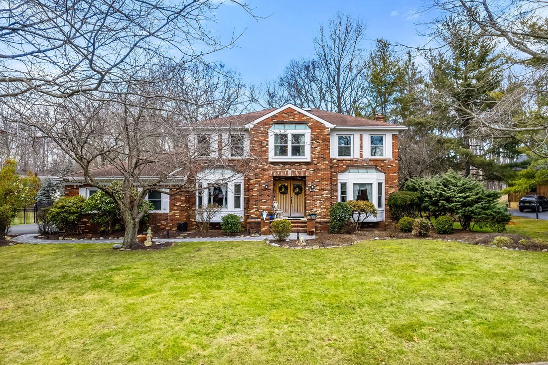 105 Wilshire Way, Lincroft, Nj, 07738 In Lincroft, New Jersey, United