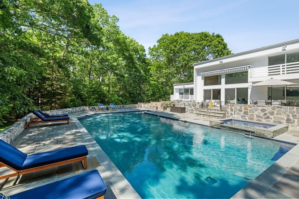 House East Hampton In East Hampton, Ny, United States For Rent (12478390)