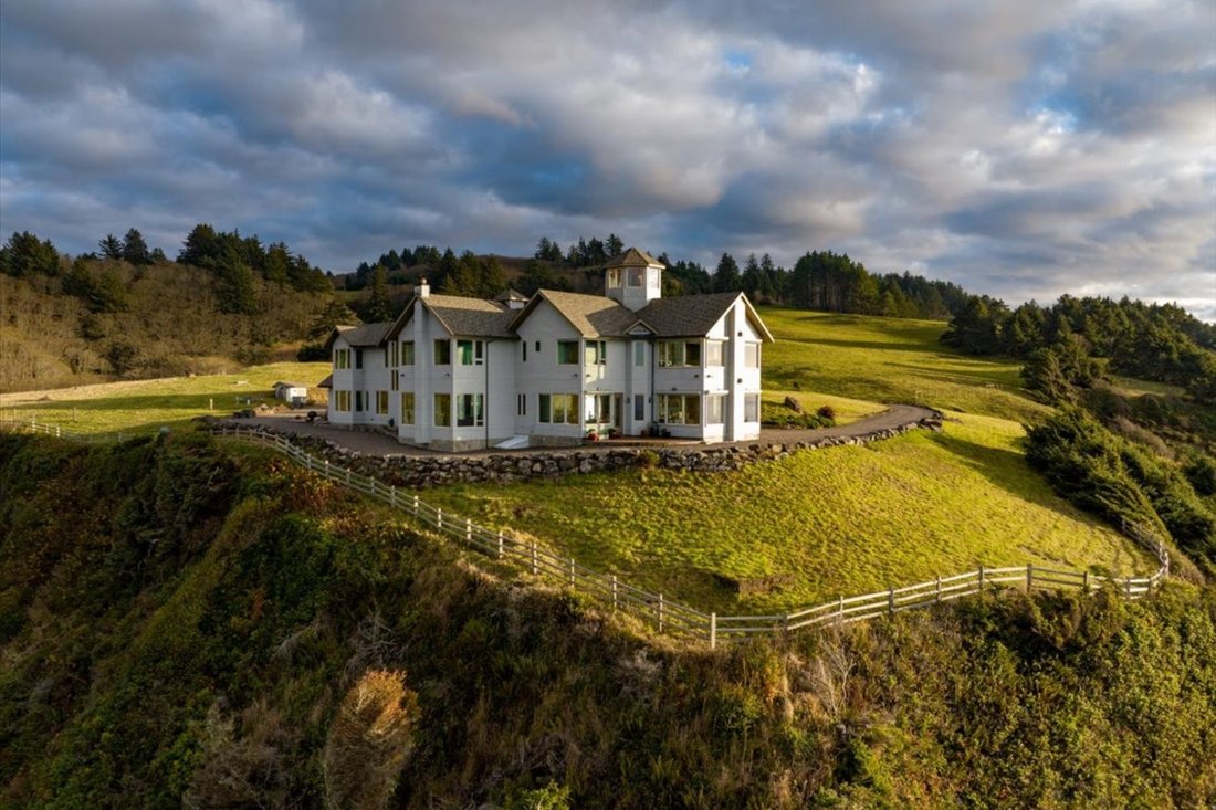 41900 Horizon View Avenue Cloverdale, Or In Pacific City, Oregon