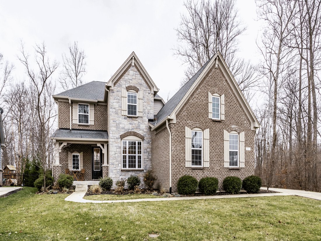 To Brookhaven In Zionsville, Indiana, United States For Sale