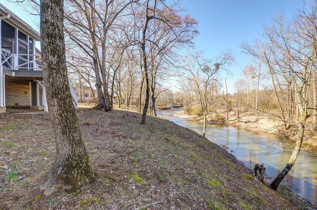 4 Bedrooms Single Family Detached In Caddo Gap, Arkansas, United States