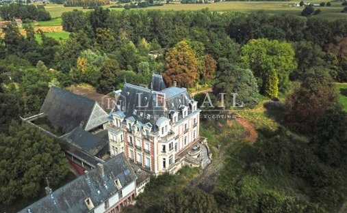 Schloss in Université-Ribay-Ardriers, Le Mans, Frankreich 1