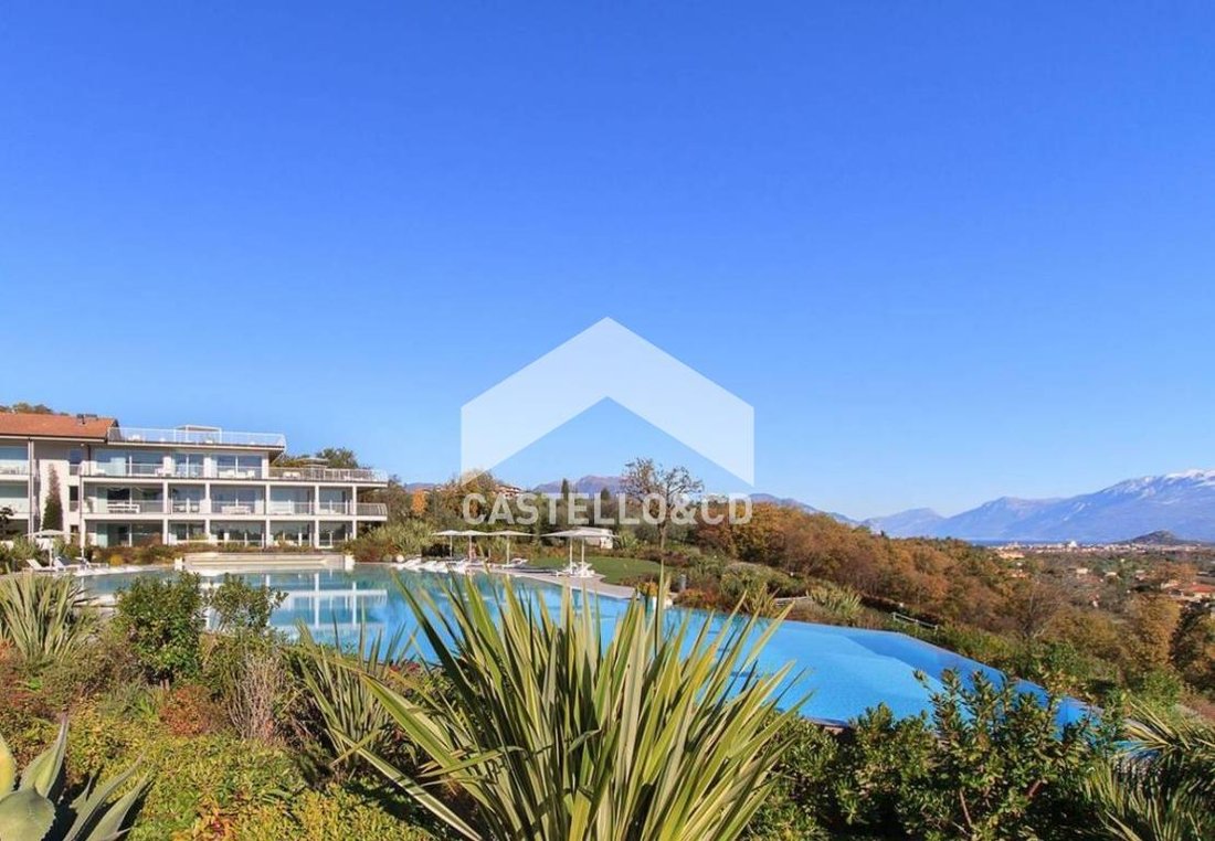 Apartment in Hill Zone, Padenghe sul Garda, Lombardy 3 - 12478952