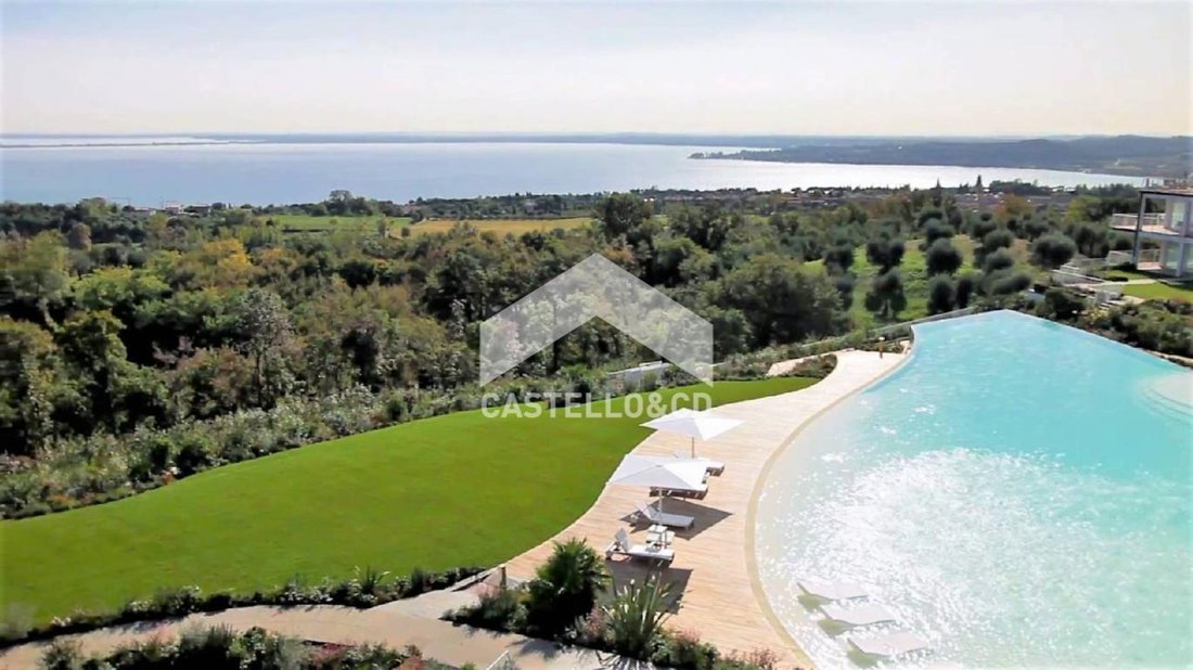 Apartment in Hill Zone, Padenghe sul Garda, Lombardy 3 - 12470756