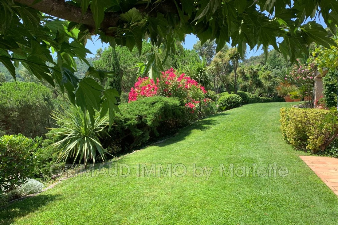 Villa in La Garde-Freinet, Provence-Alpes-Côte d'Azur, France 3 - 12480388