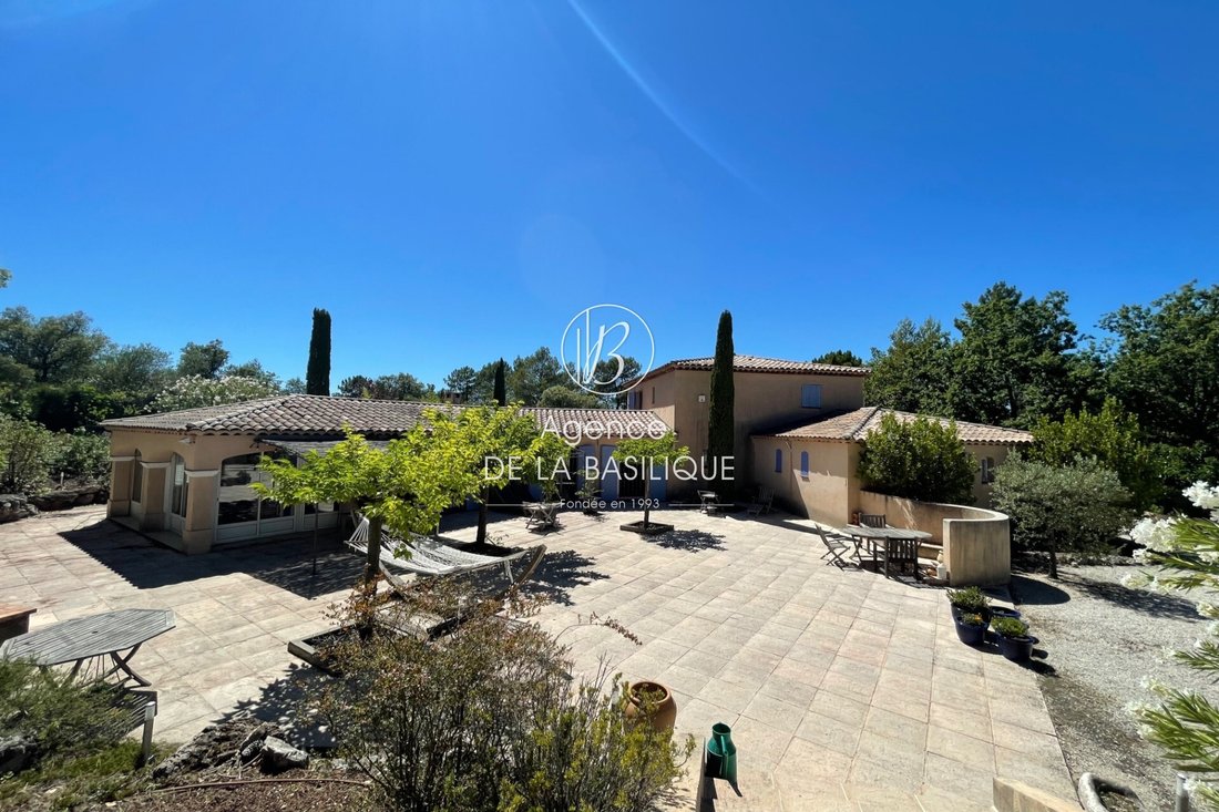Villa in Centre Ville, Saint-Maximin-la-Sainte-Baume, France 1 - 12480165
