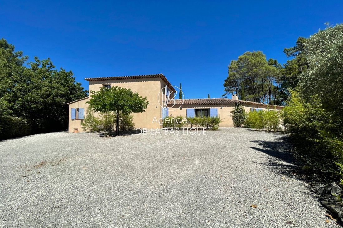 Villa in Centre Ville, Saint-Maximin-la-Sainte-Baume, France 2 - 12480165