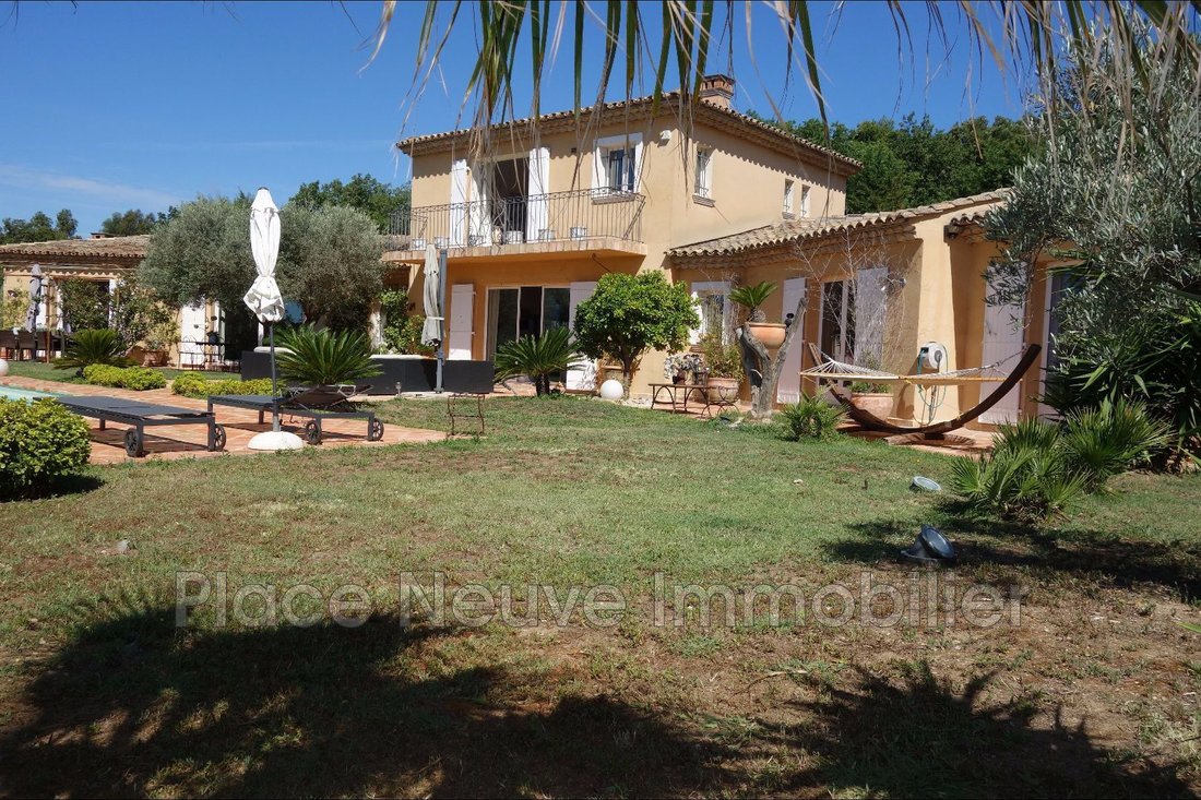 Villa in Grimaud, Provence-Alpes-Côte d'Azur, France 3 - 12480146