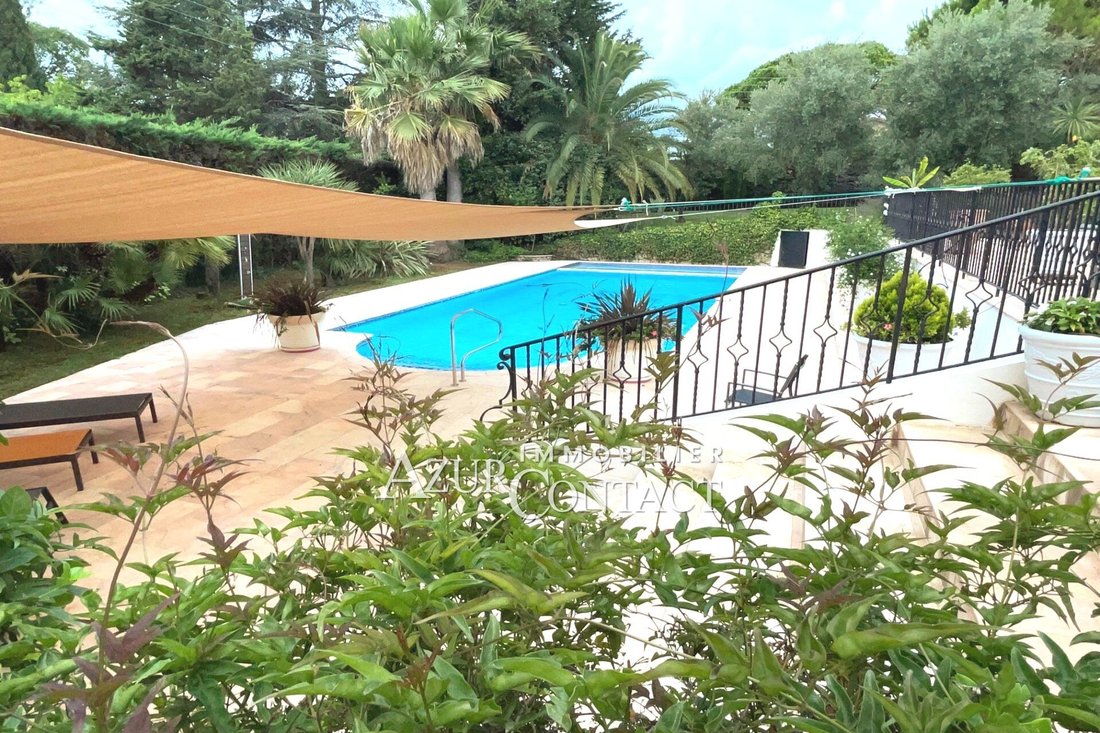 Villa in Mougins, Provence-Alpes-Côte d'Azur, France 3 - 12480163