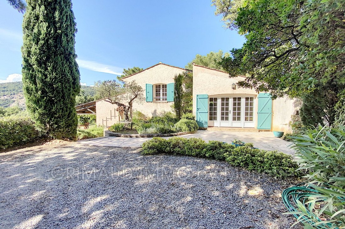 Villa in Grimaud, Provence-Alpes-Côte d'Azur, France 4 - 12480264