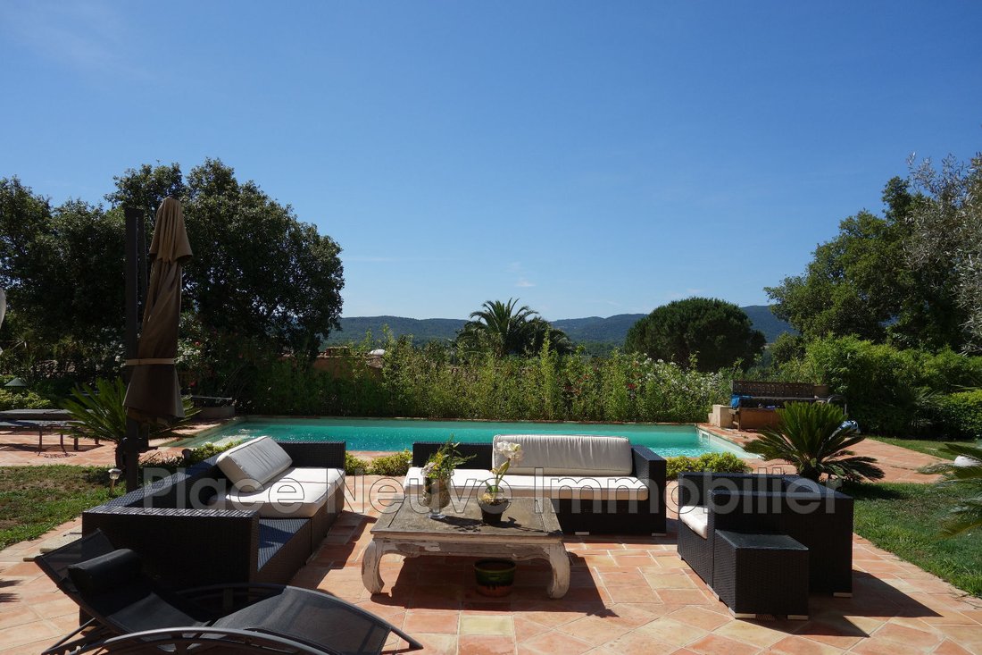 Villa in Grimaud, Provence-Alpes-Côte d'Azur, France 2 - 12480146