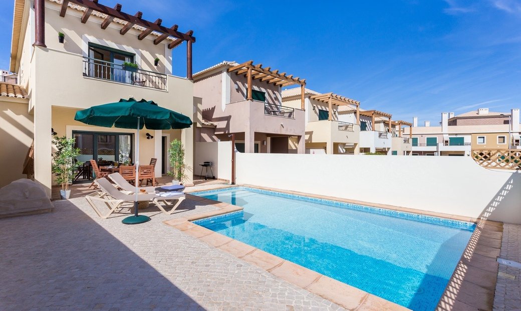 2 Bedroom Villa, Western Algarve Burgau Ref Gv690 In Burgau, Algarve