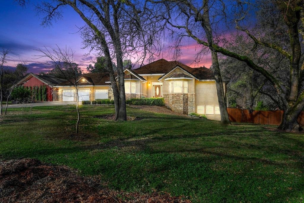 5 Bedrooms Single Family Detached In Loomis, California, United States