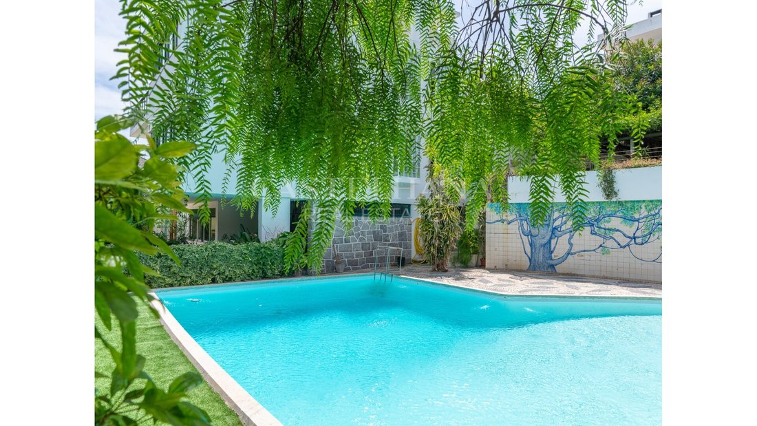 5 + 1 Bedroom Villa With Swimming Pool And River In Oeiras, Lisbon, Portugal For Sale (12481275)