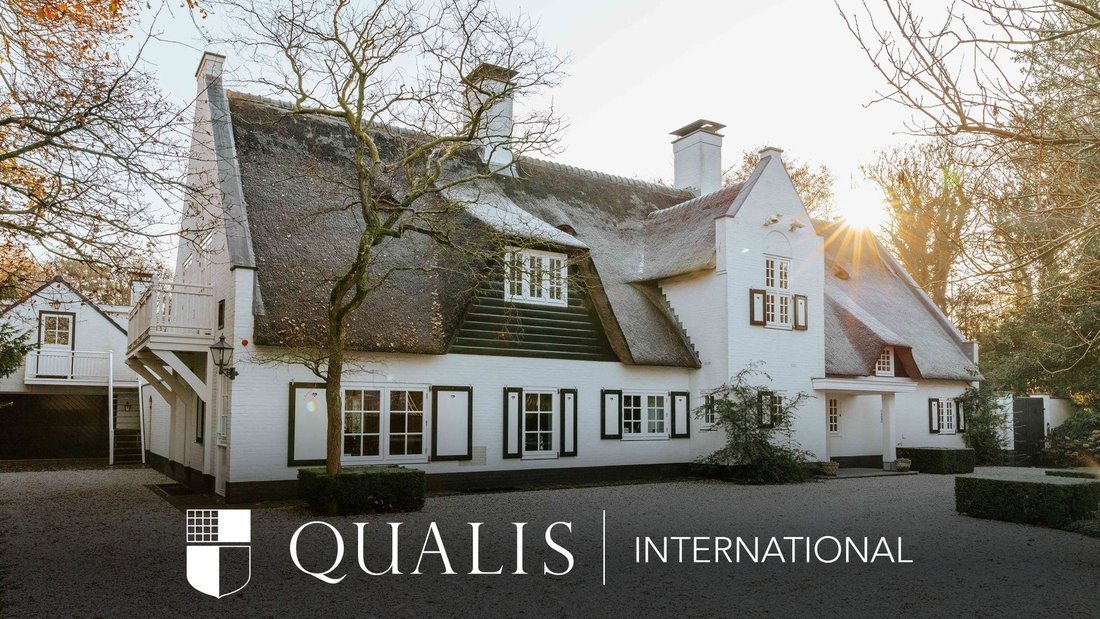 A Magnificent Residence In Noordwijk In Noordwijk, South Holland