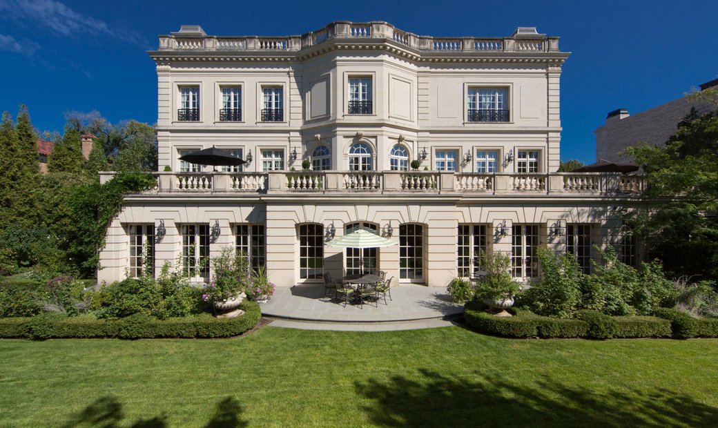Masterpiece In Lincoln Park In Chicago, Illinois, United States For Sale (1305109)