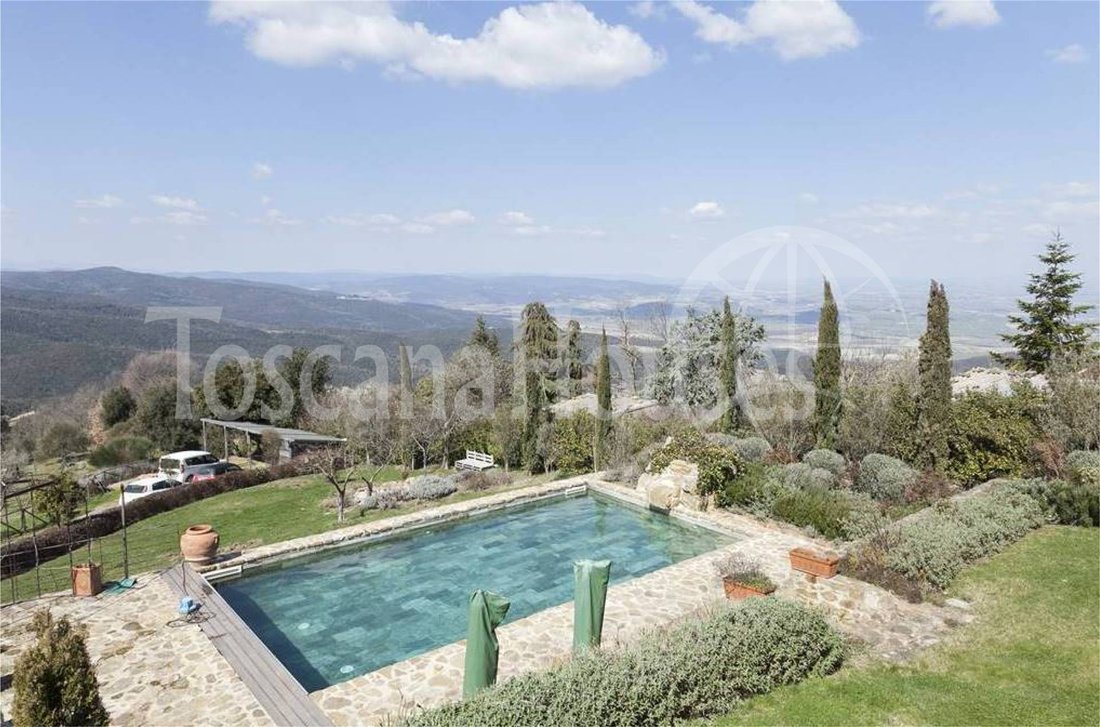 Montalcino, Tuscany, Italy 2 - 12395519