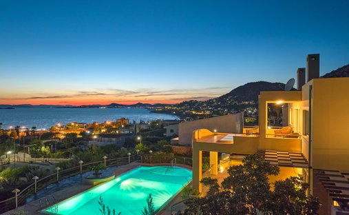 Casa a Kalyvia Thorikou, Attica, Grecia 1