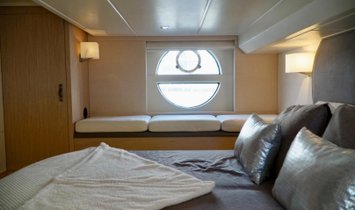Monte Carlo MC5 Flybridge