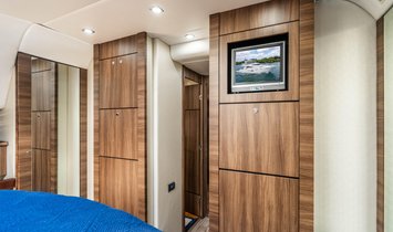 Fairline Squadron 68