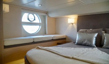 Monte Carlo MC5 Flybridge