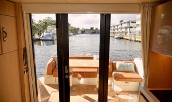 Monte Carlo MC5 Flybridge