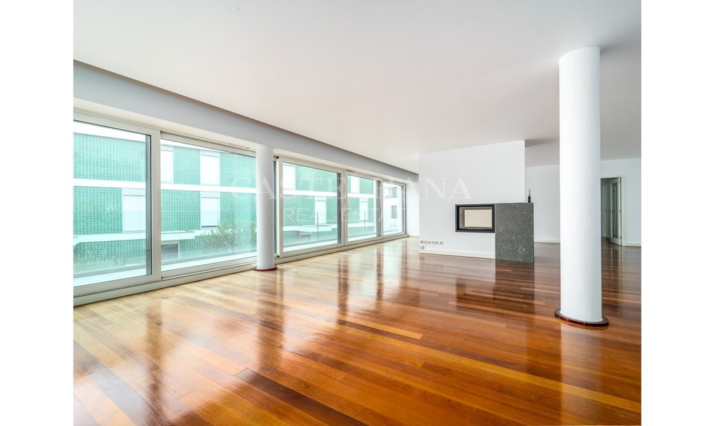 Duplex Apartment In A Gated Community In Belém In Lisbon, Lisbon