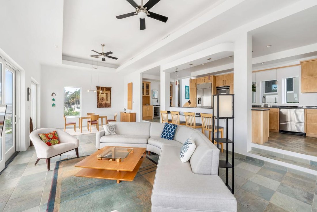 Beach House 4 Bedroom In Bodden Town, Bodden Town, Cayman Islands For