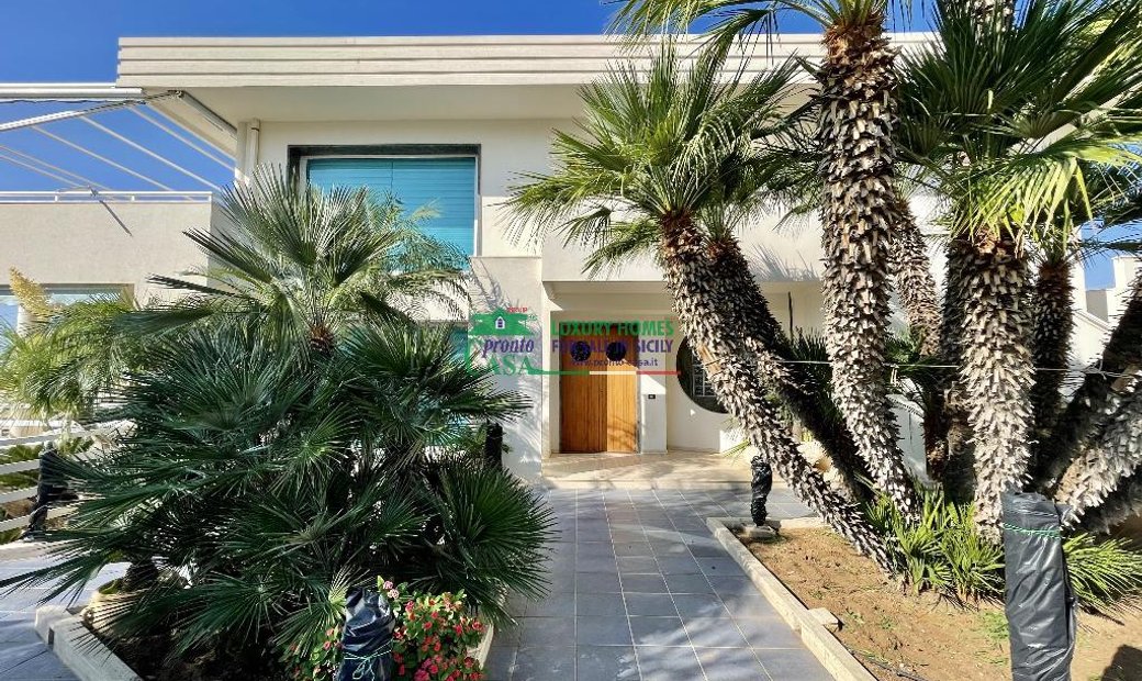 Ragusa Villa In Marina Di Ragusa, Sicily, Italy For Sale (12484376)