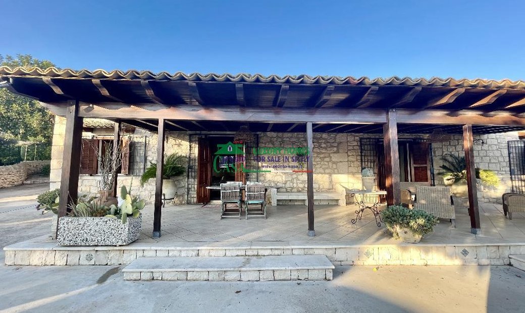 Ragusa Villa In Sicilia, Italy For Sale (12484349)