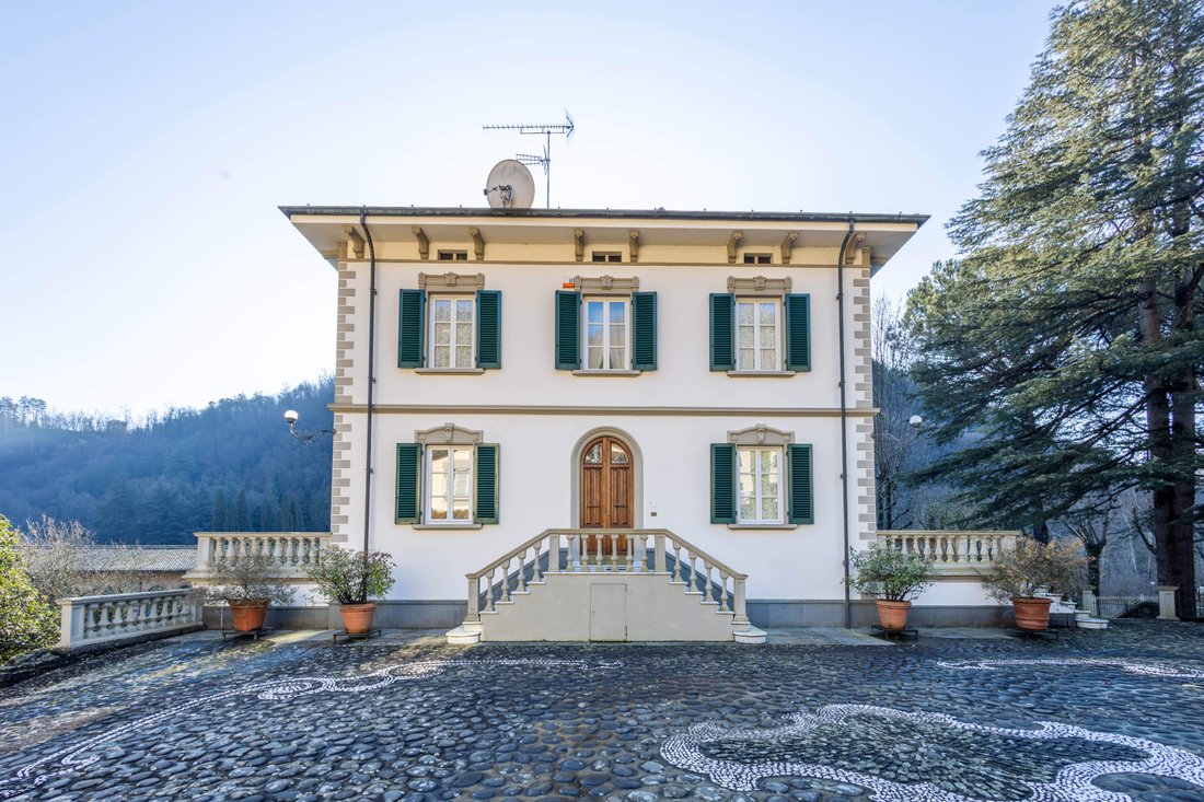 Beautiful Manor House In Bagni Di Lucca In Bagni Di Lucca, Tuscany
