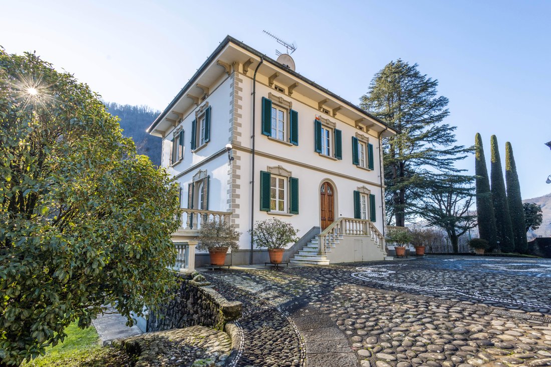 Villa in Bagni di Lucca, Tuscany, Italy 1 - 12487523