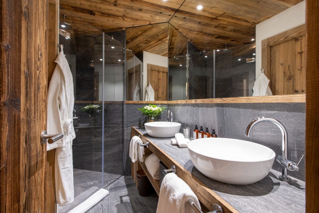 Apartment in Val-d'Isere, Auvergne-Rhône-Alpes, France 4 - 12489168