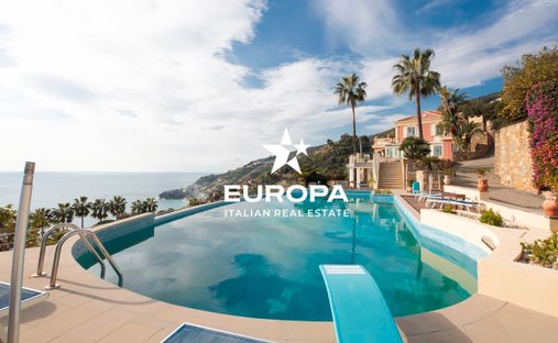 Villa in Center, Ospedaletti, Liguria 1