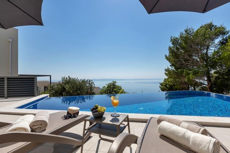 Villa in Veliko Brdo, Split-Dalmatia County, Croatia 4 - 12489764