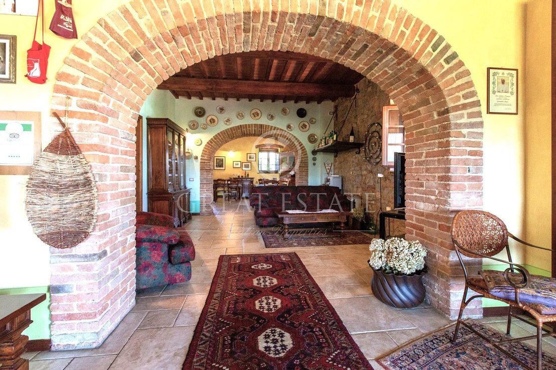Estate in Montegabbione, Umbria, Italy 2 - 10673849