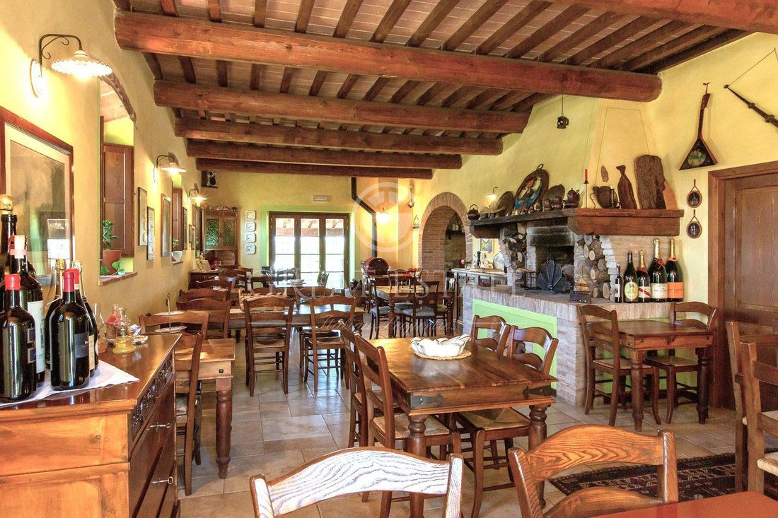 Estate in Montegabbione, Umbria, Italy 5 - 10673849